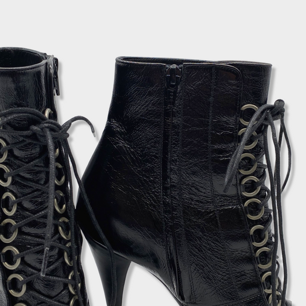 Lauréate leather ankle boots Louis Vuitton Black size 39.5 EU in