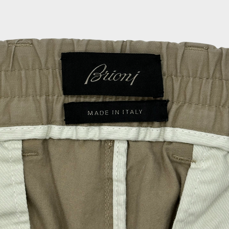 Brioni men's beige cotton cargo shorts