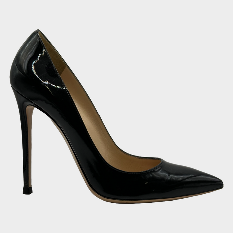 Gianvito Rossi black patent leather pumps