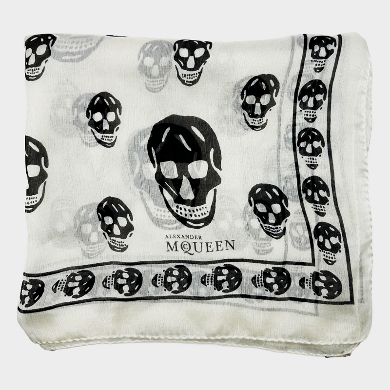 Alexander Mcqueen women's ecru and black skulls print silk scarf