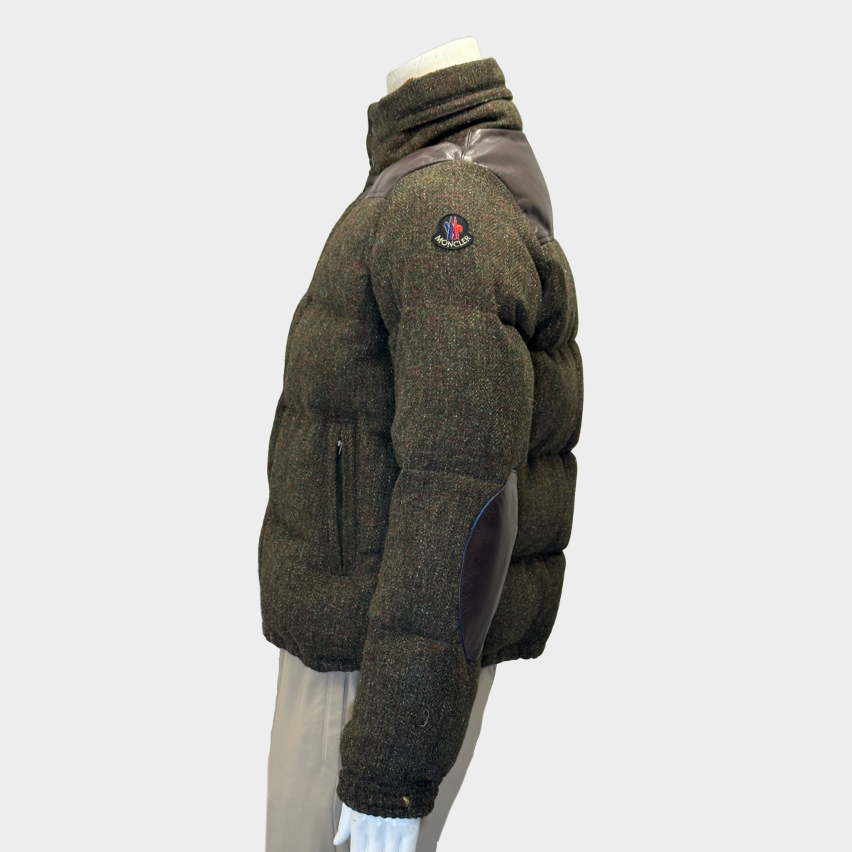 Moncler x Junya Watanabe men's green wool puffer jacket with brown lea –  Loop Generation