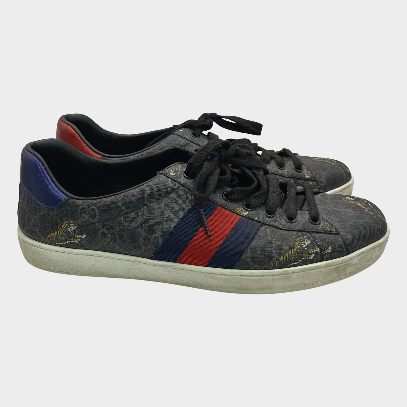 Gucci gg supreme sneaker on sale black