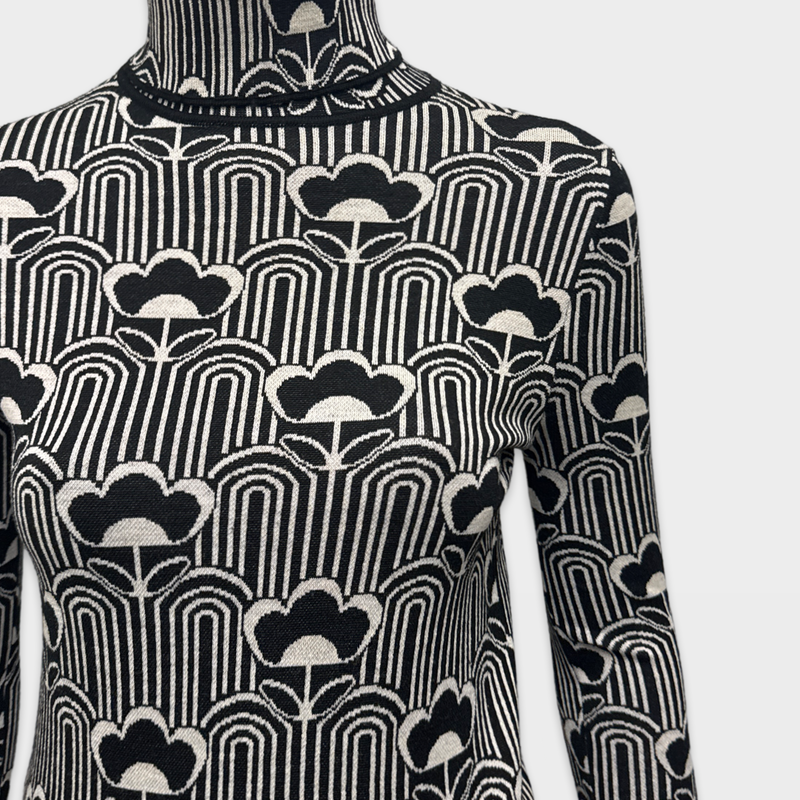 Prada Women's Black and White floral and stripe pattern wool Turtleneck