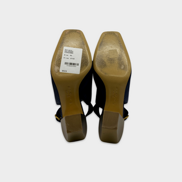 Ferragamo best sale gold heel