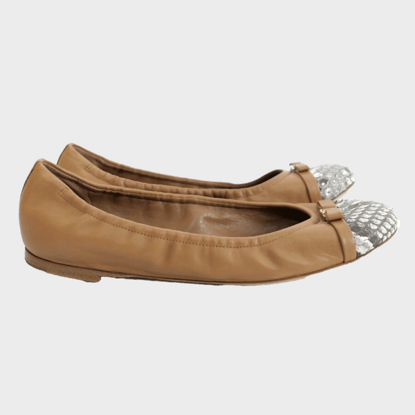 Louis Vuitton women's tan leather Elba Ballet Flats