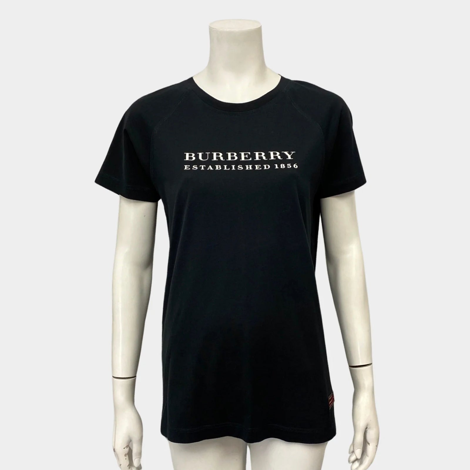 Burberry women s black cotton logo T shirt Loop Generation