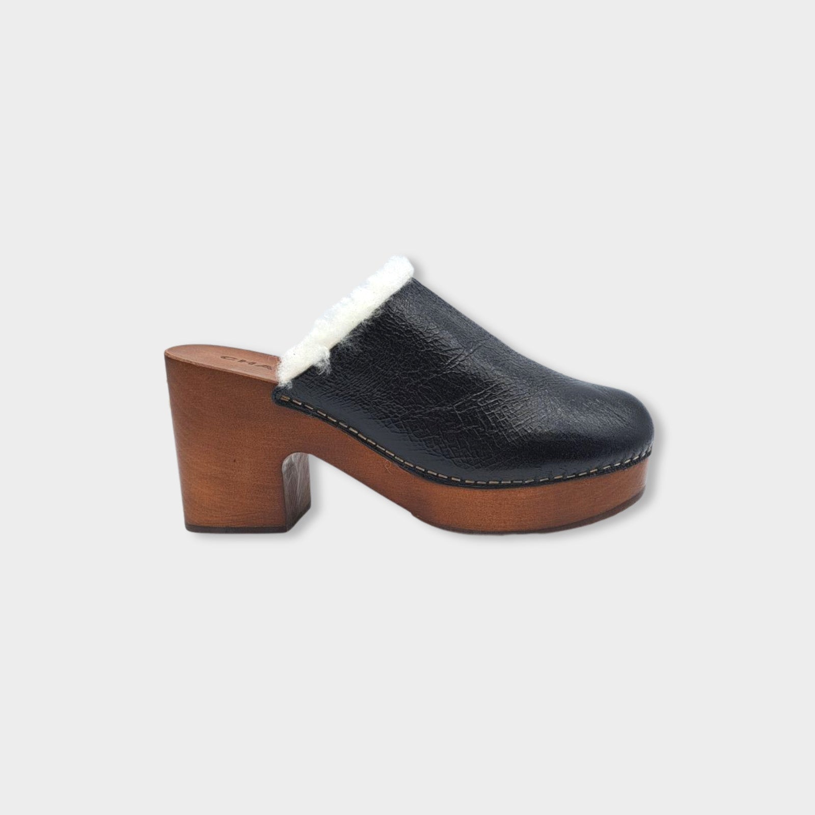 Chanel clogs discount