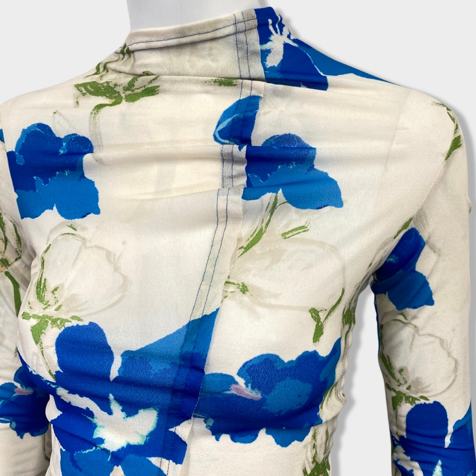 REJINA PYO blue and ecru floral print top – Loop Generation