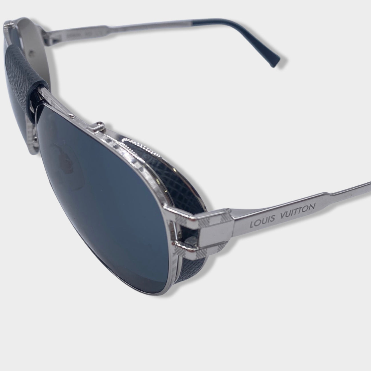 Aviator sunglasses Louis Vuitton Silver in Other - 34015740