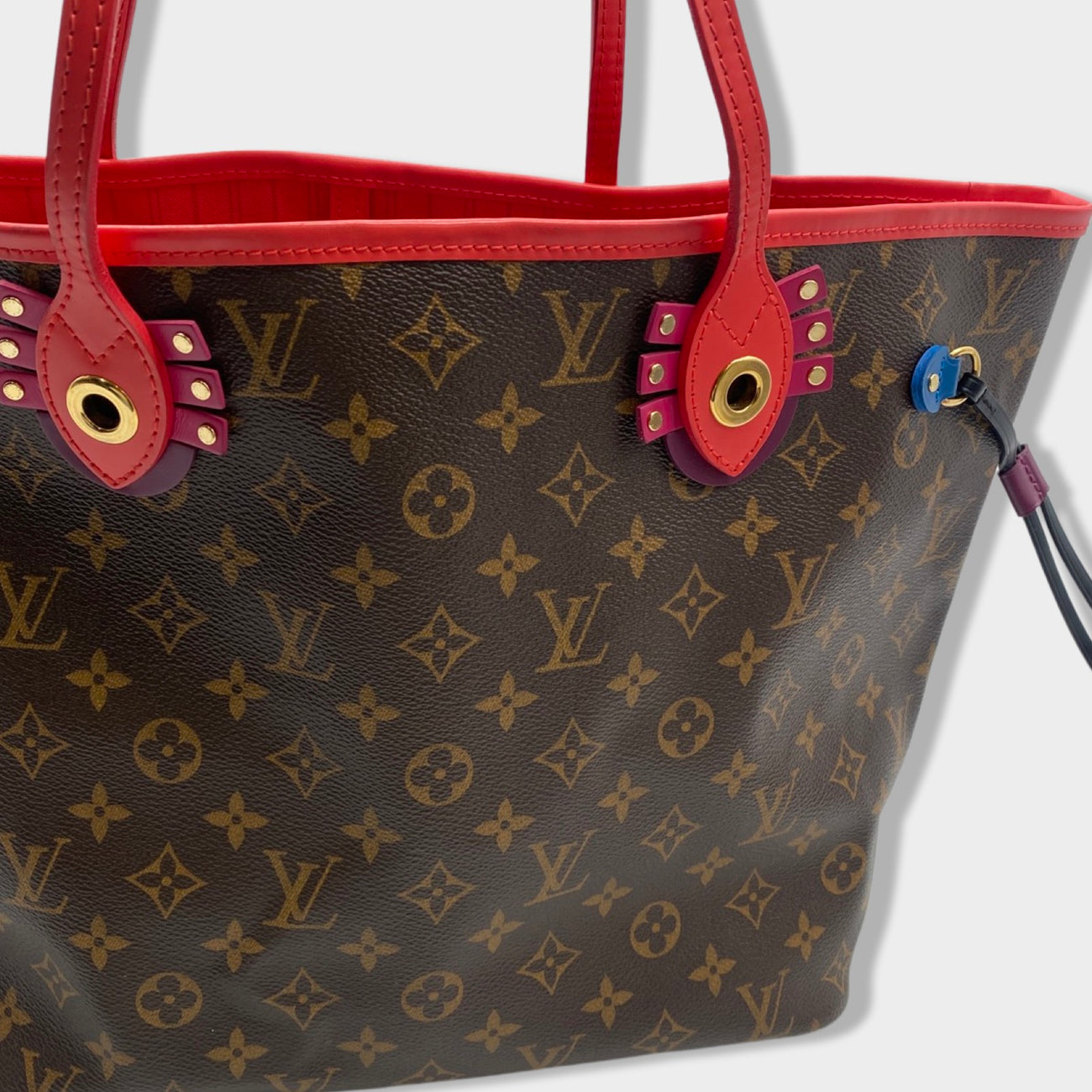 LOUIS VUITTON Totem Articles de Voyage monogram brown and raspberry to –  Loop Generation