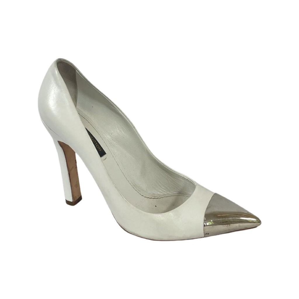 Leather heels Louis Vuitton White size 40 EU in Leather - 28487282