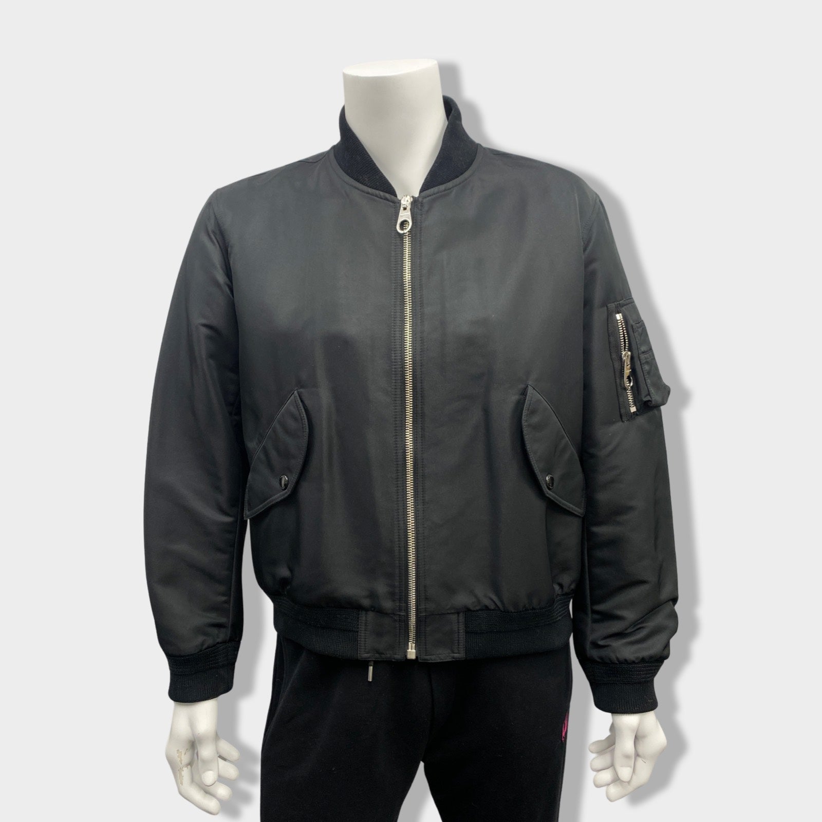 Burberry black best sale bomber jacket