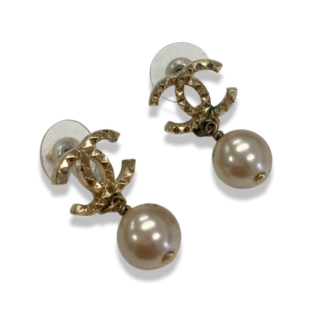 C Pearl Stud Earrings  Puzzle Design  Puzzle Design