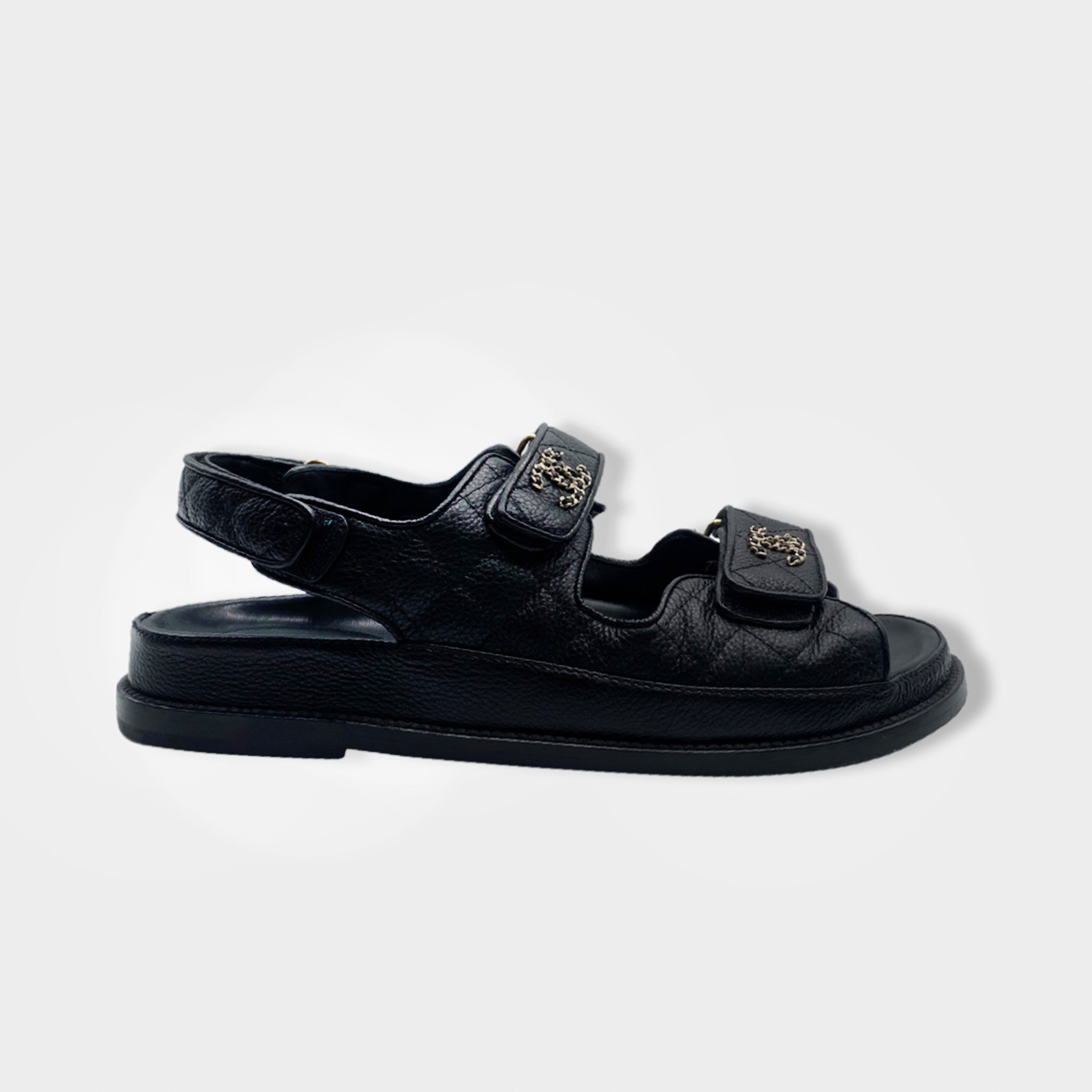 CHANEL black leather sandals Loop Generation