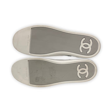Chanel white and silver ankle trainers – Loop Generation