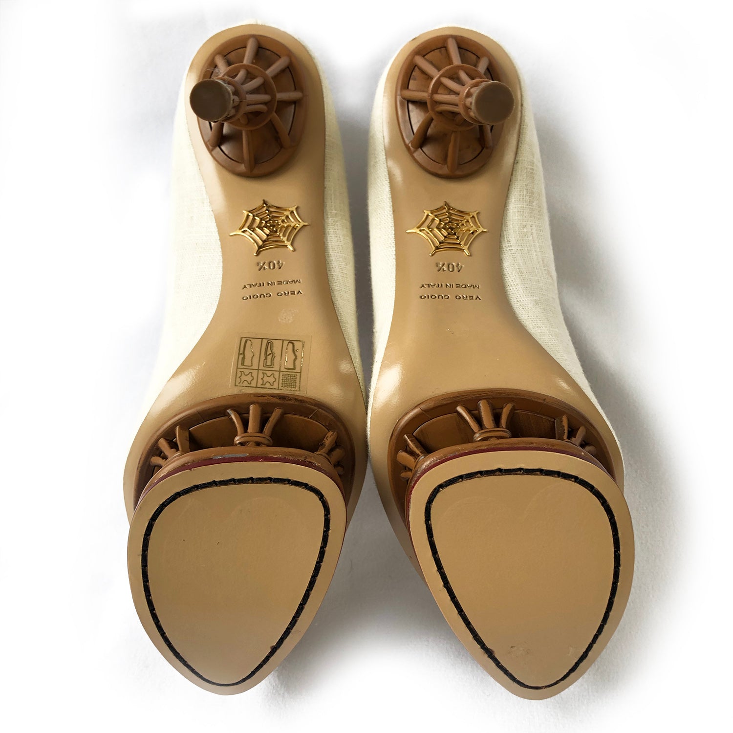 Charlotte olympia discount heart sole