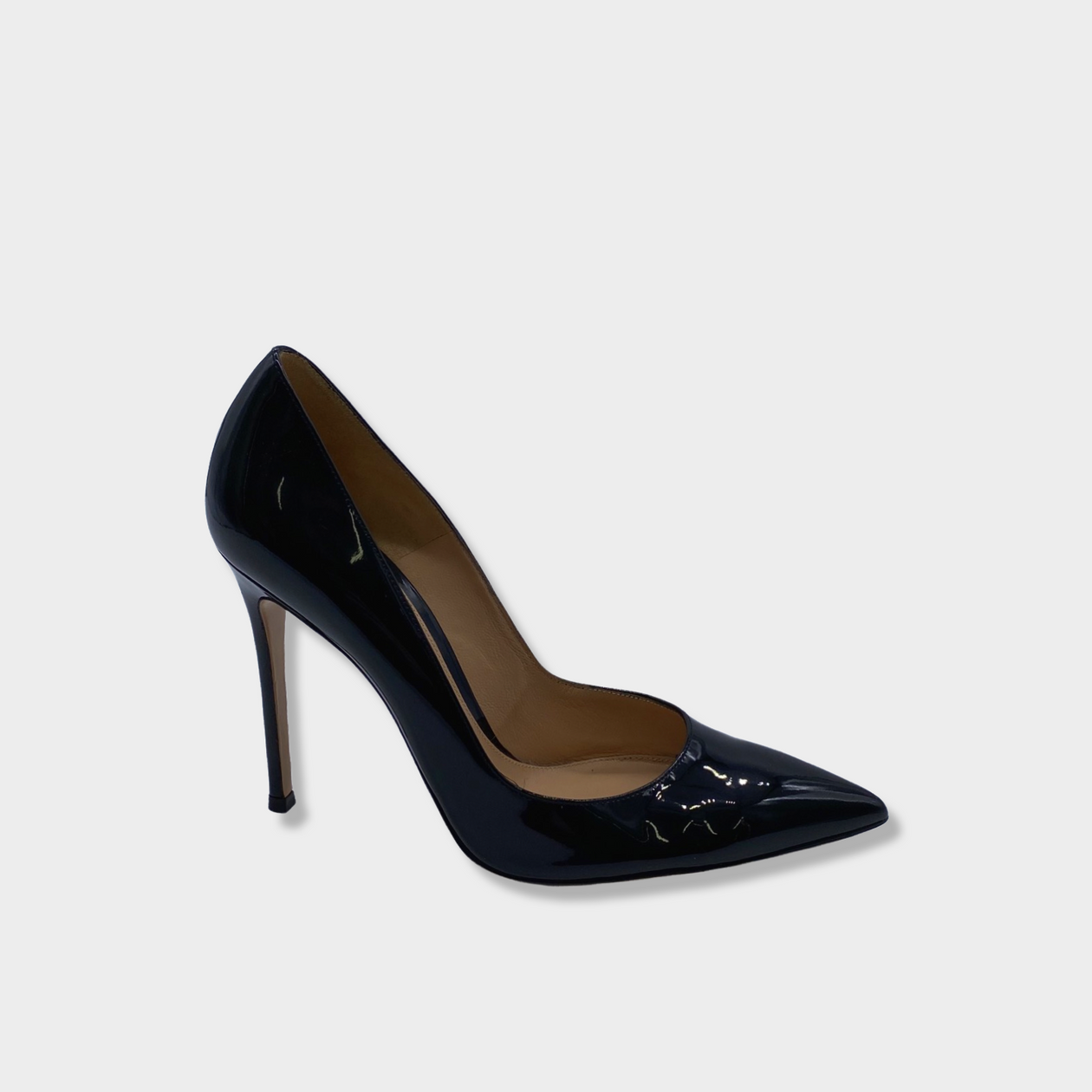 Gianvito rossi clearance patent pumps