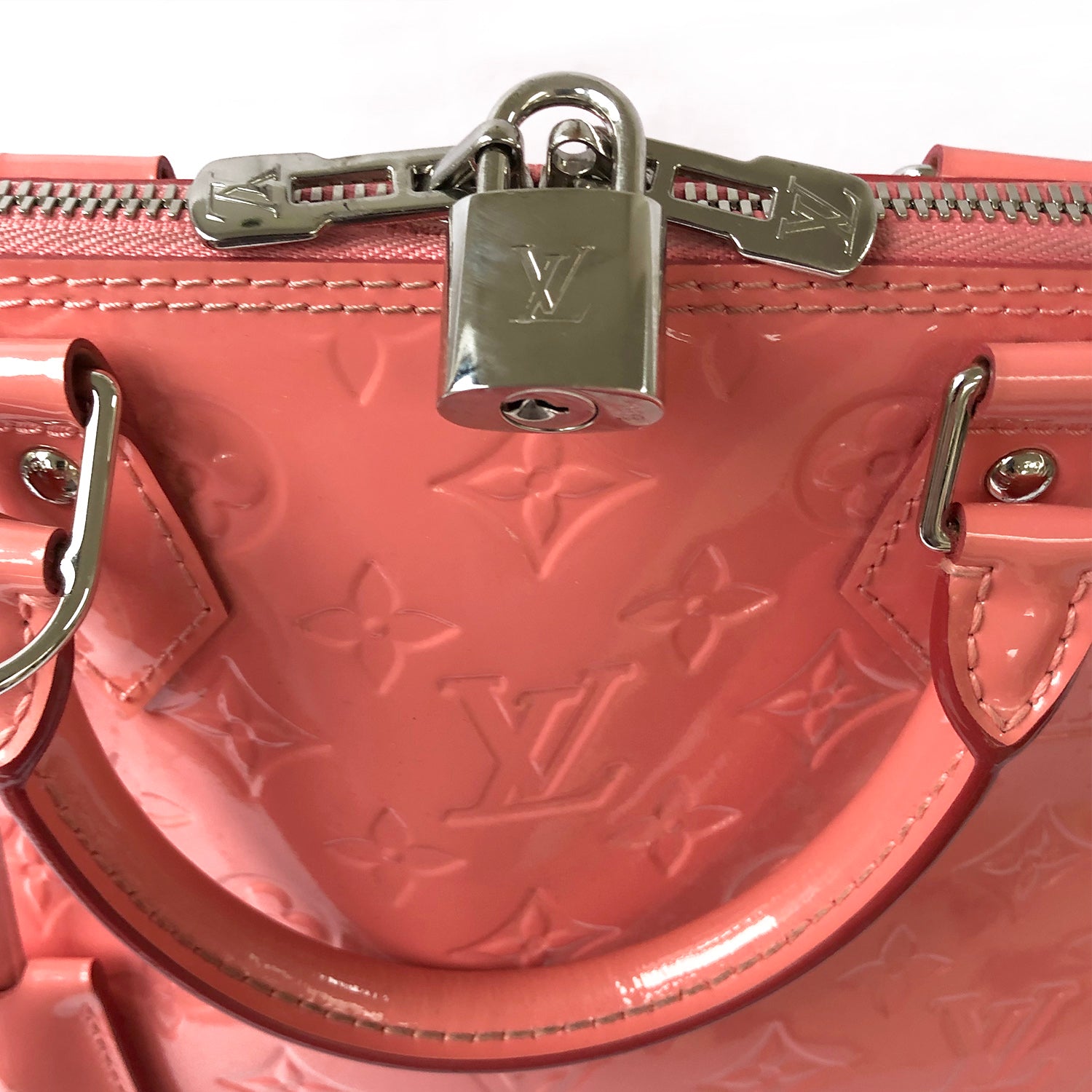 Louis vuitton pink 2024 patent leather purse