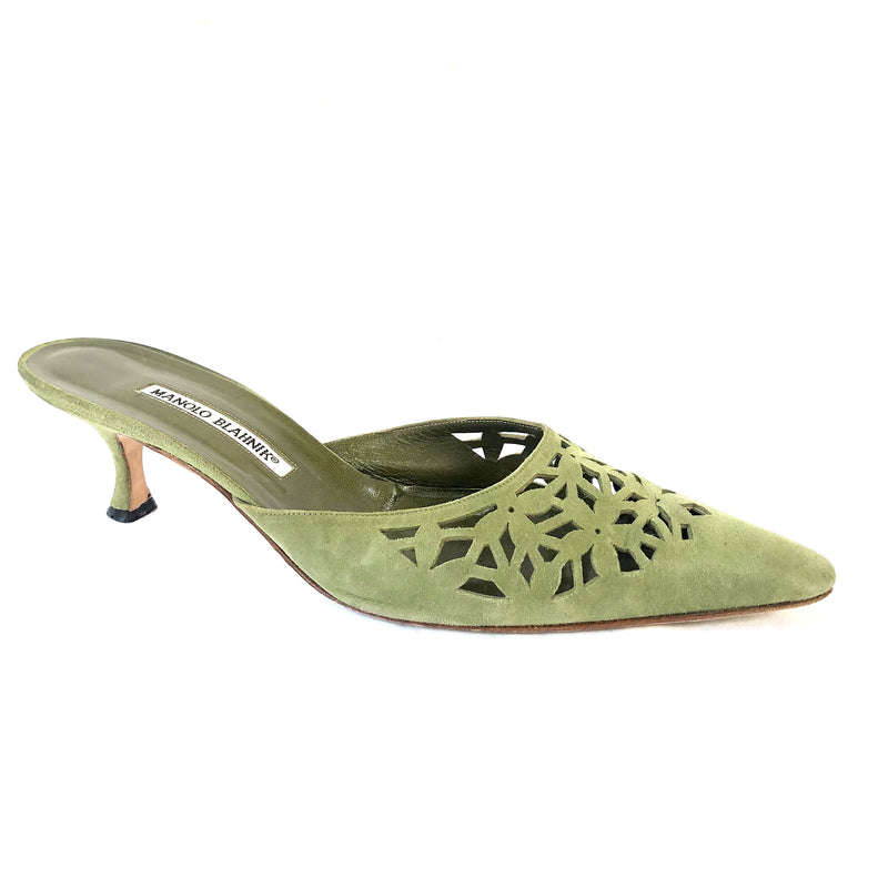 MANOLO BLAHNIK green suede kitten heels