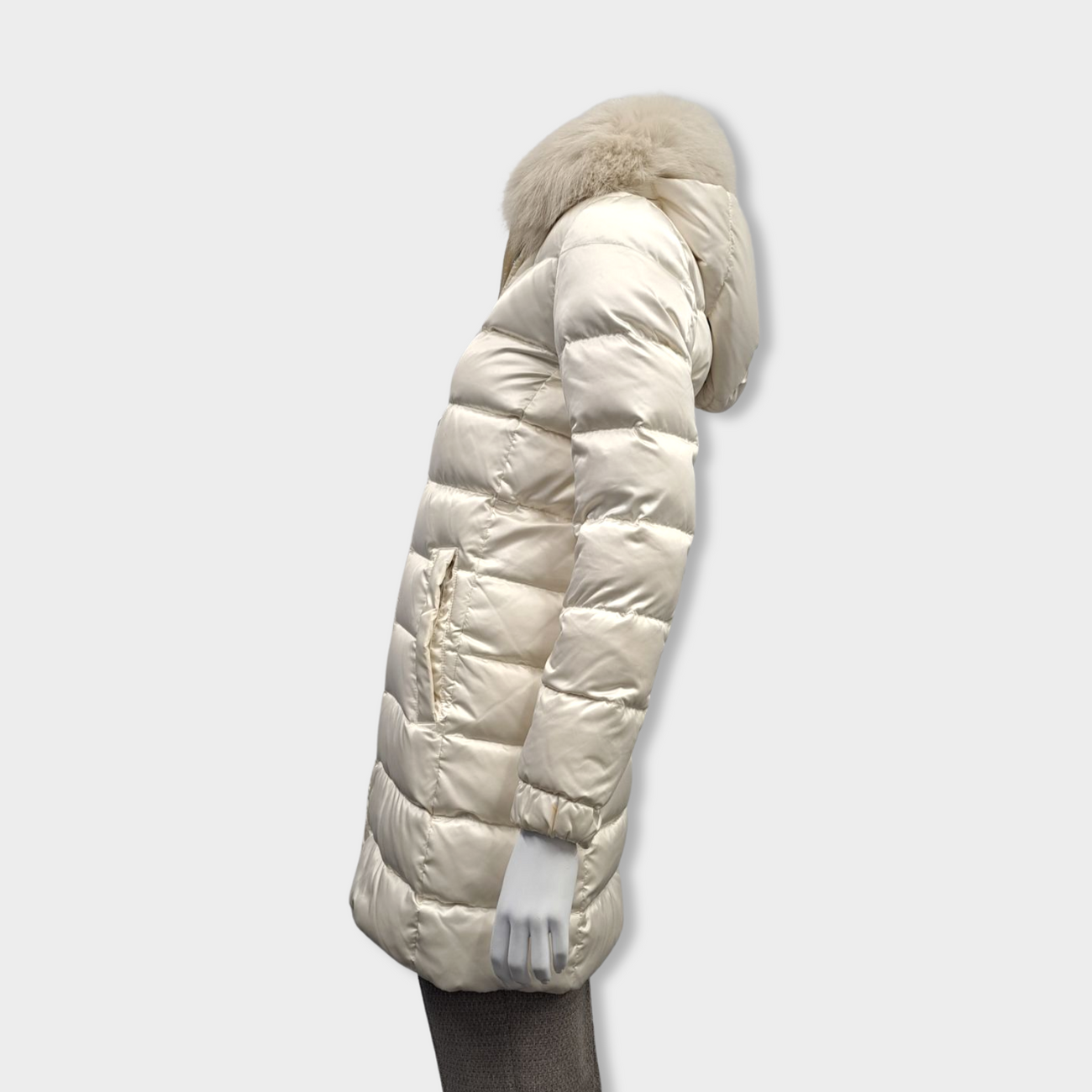 PRADA ecru down feather puffer jacket with fur collar – Loop 