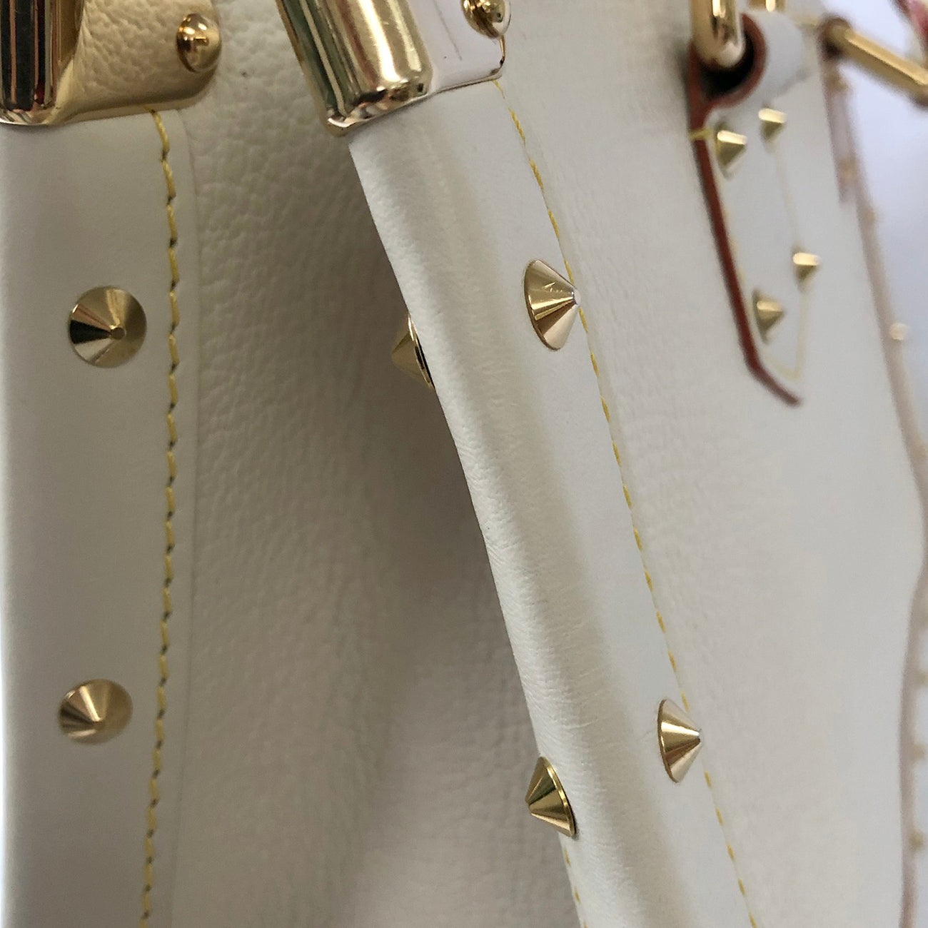 Louis Vuitton Cream/Off White Suhali Leather Le Radieux Bag For