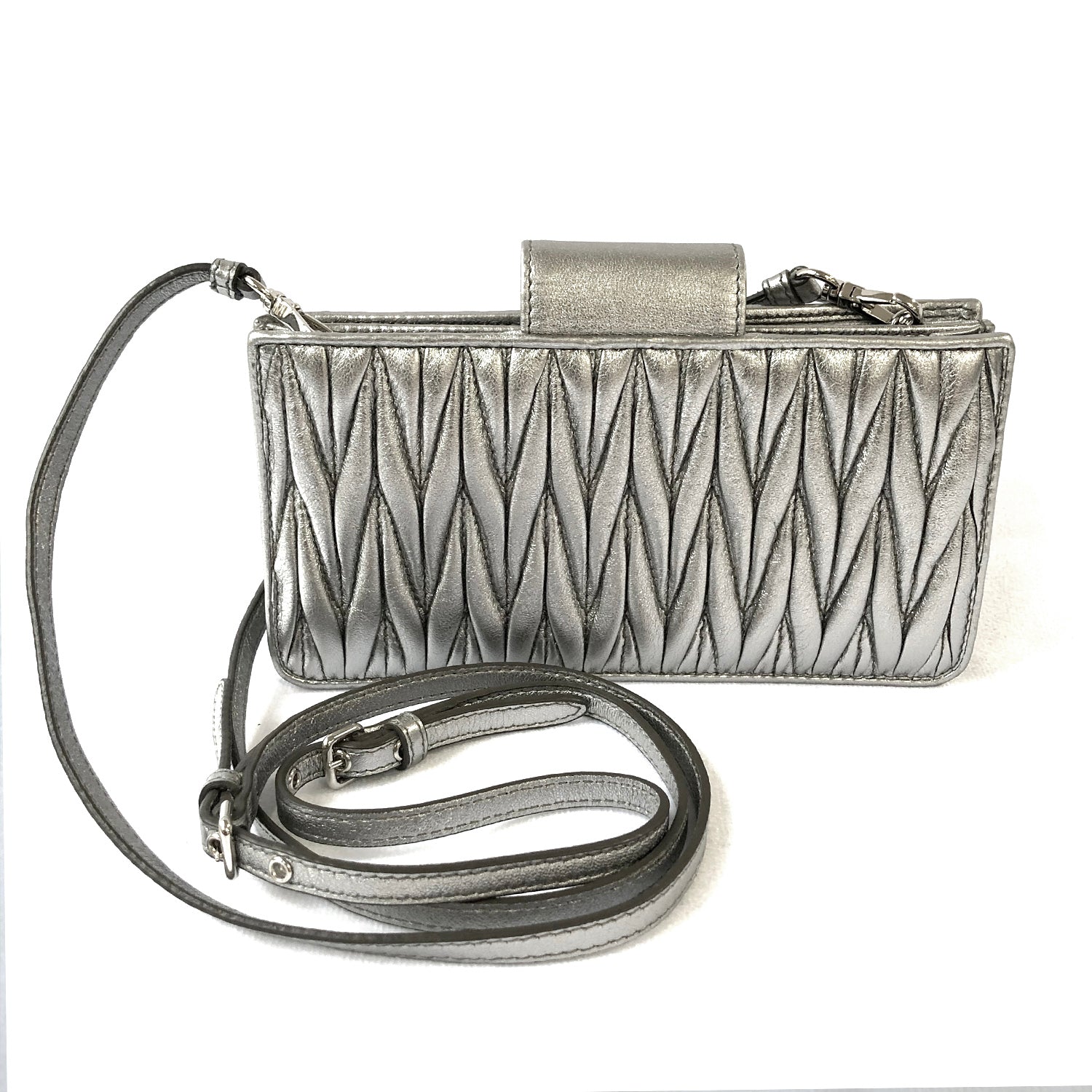 Miu Miu silver quilted mini clutch Loop Generation